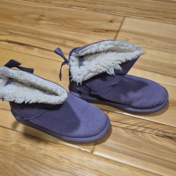 Koolaburra Kids Lavender Boots - Picture 6 of 10
